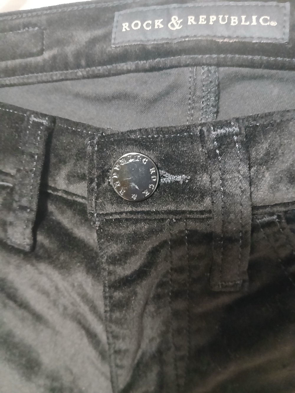 Rock & Republic Black Velvet Skinny Jeans - Picture 3 of 11